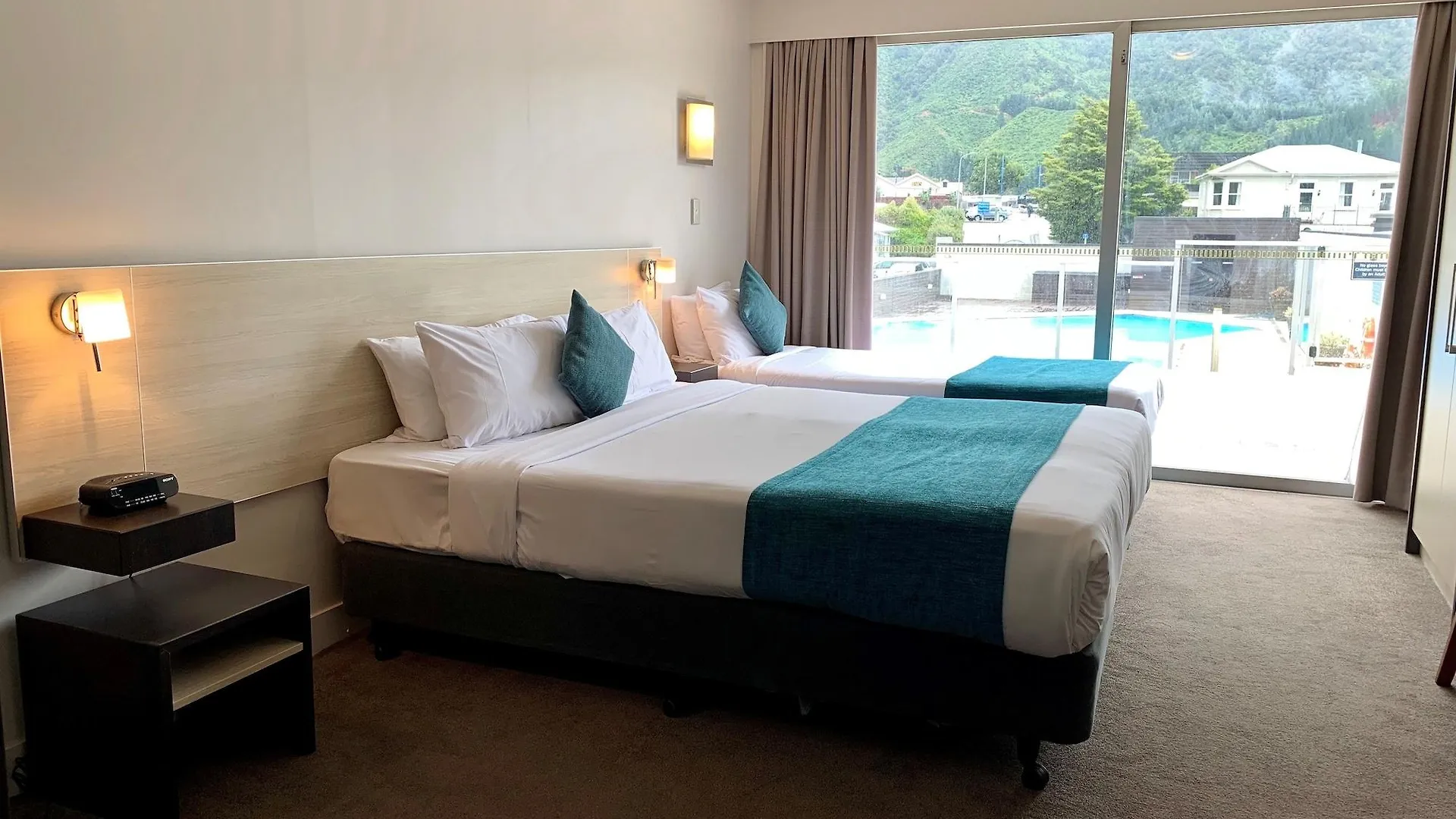 Picton Yacht Club Hotel 4*,