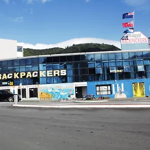 Atlantis Backpackers Ostello